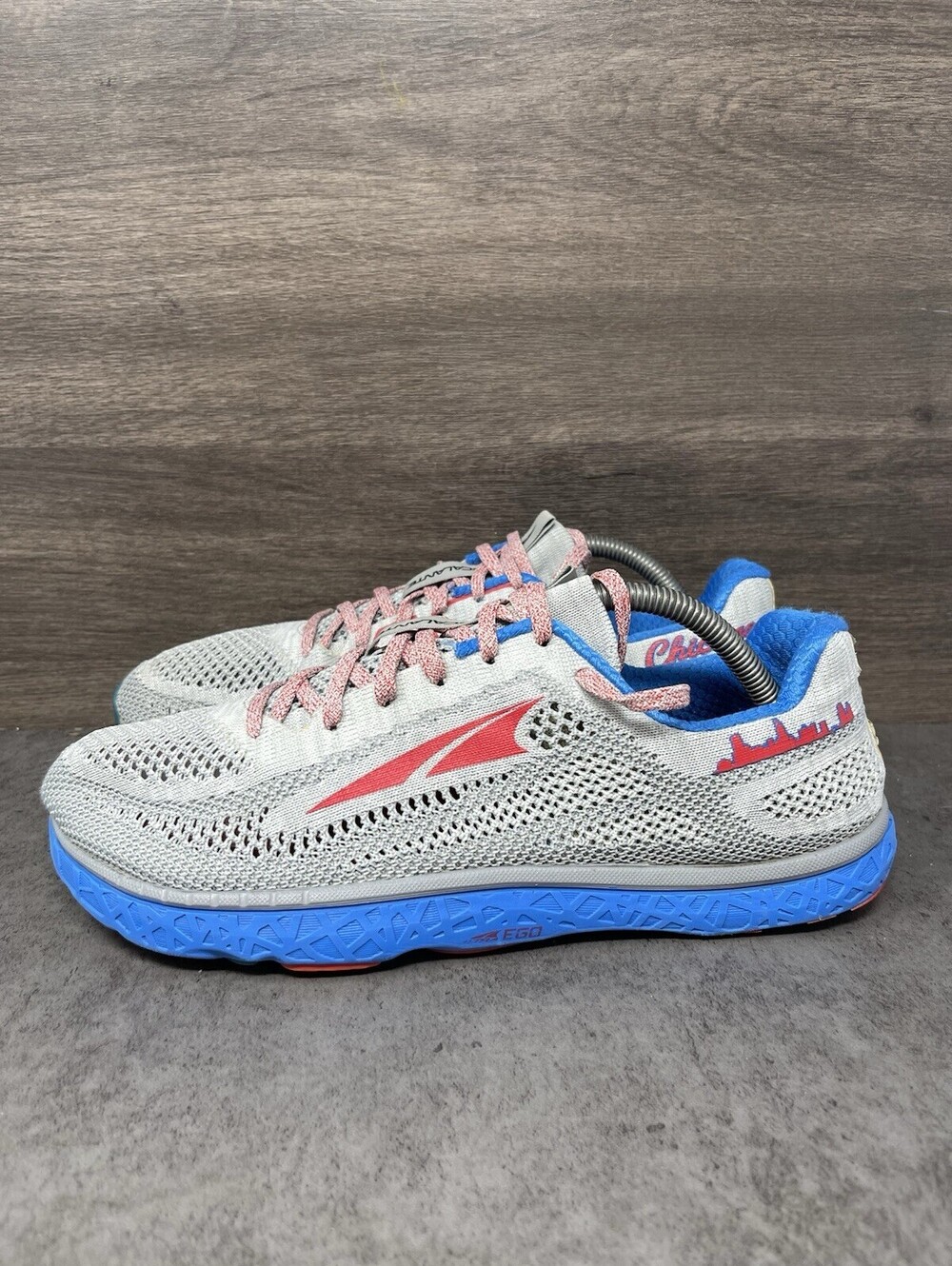Altra Escalante Racer Chicago Size 10.5 Womens Grey Blue Red Zero Drop Running